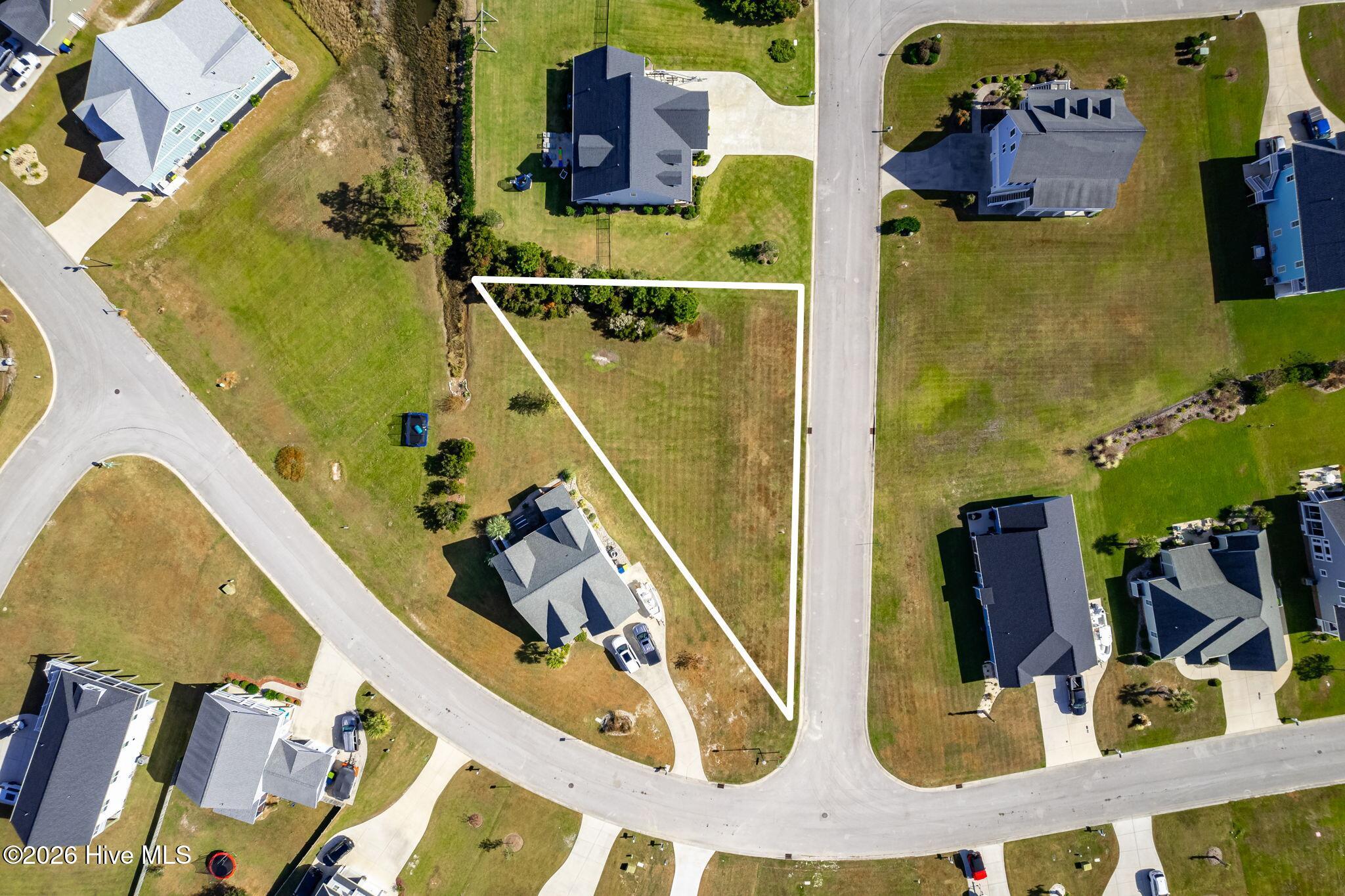 Image 2: Approx. Lot Lines