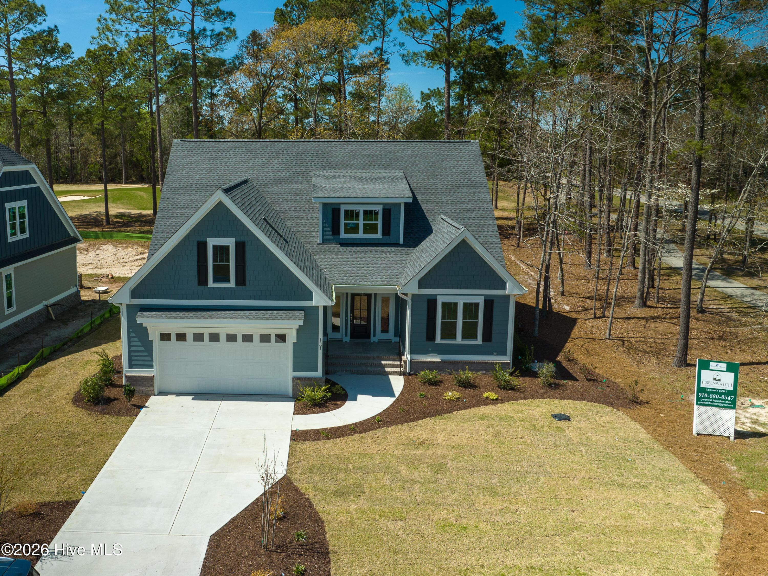 Image 3: Front