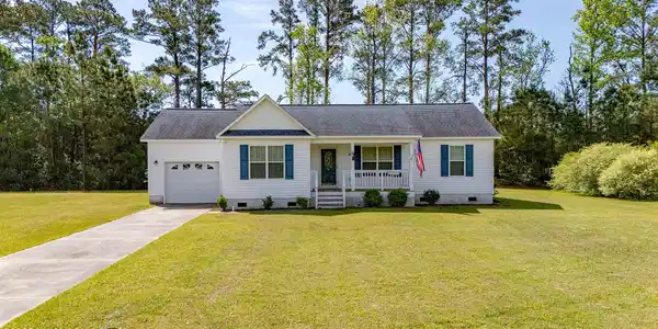 452 Woodland Drive