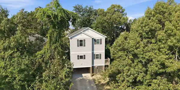 205 Lancer Court