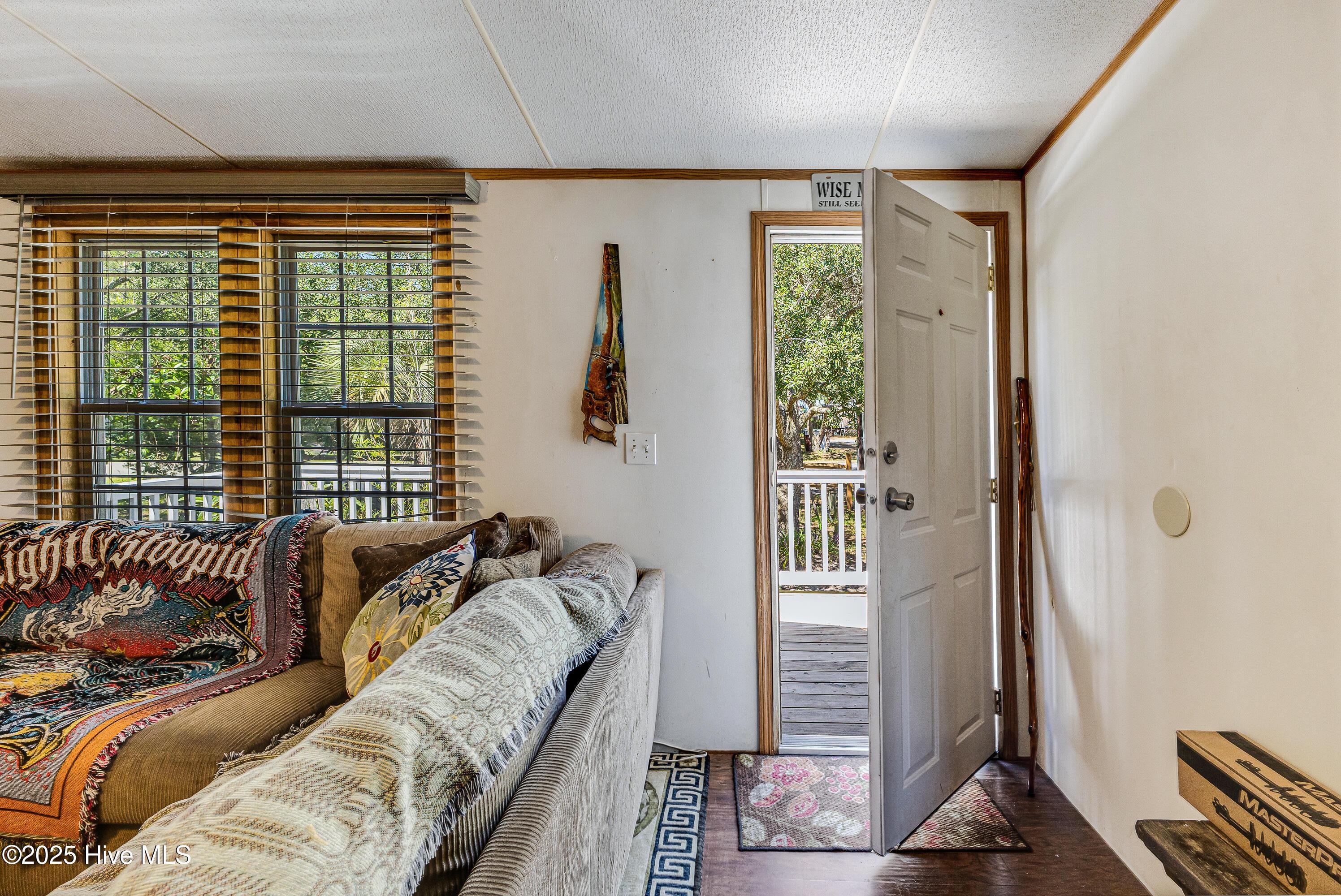 Image 2: Living Room