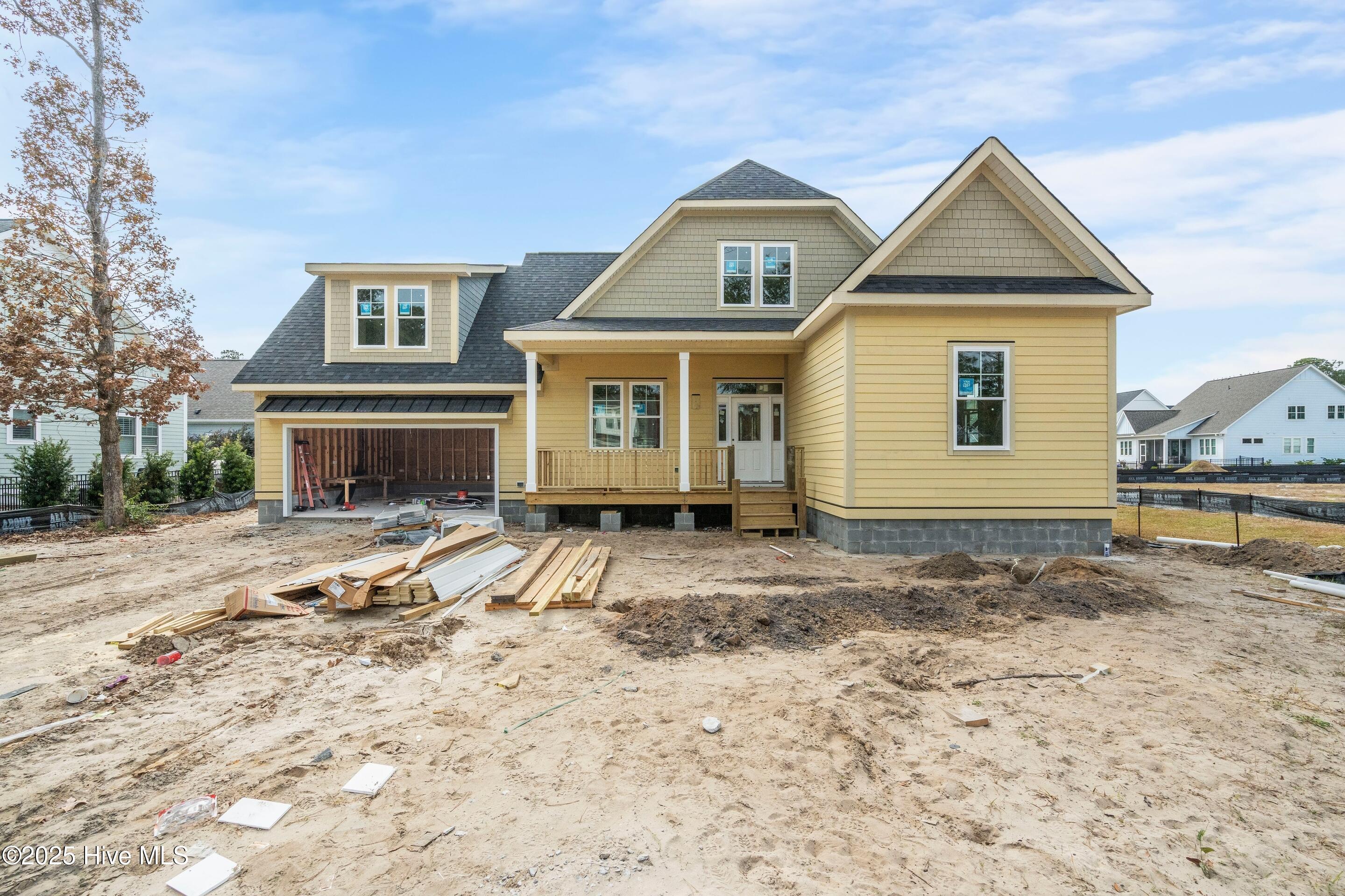 Image 1: 415 Raven Glen Drive, Southport, N.C.