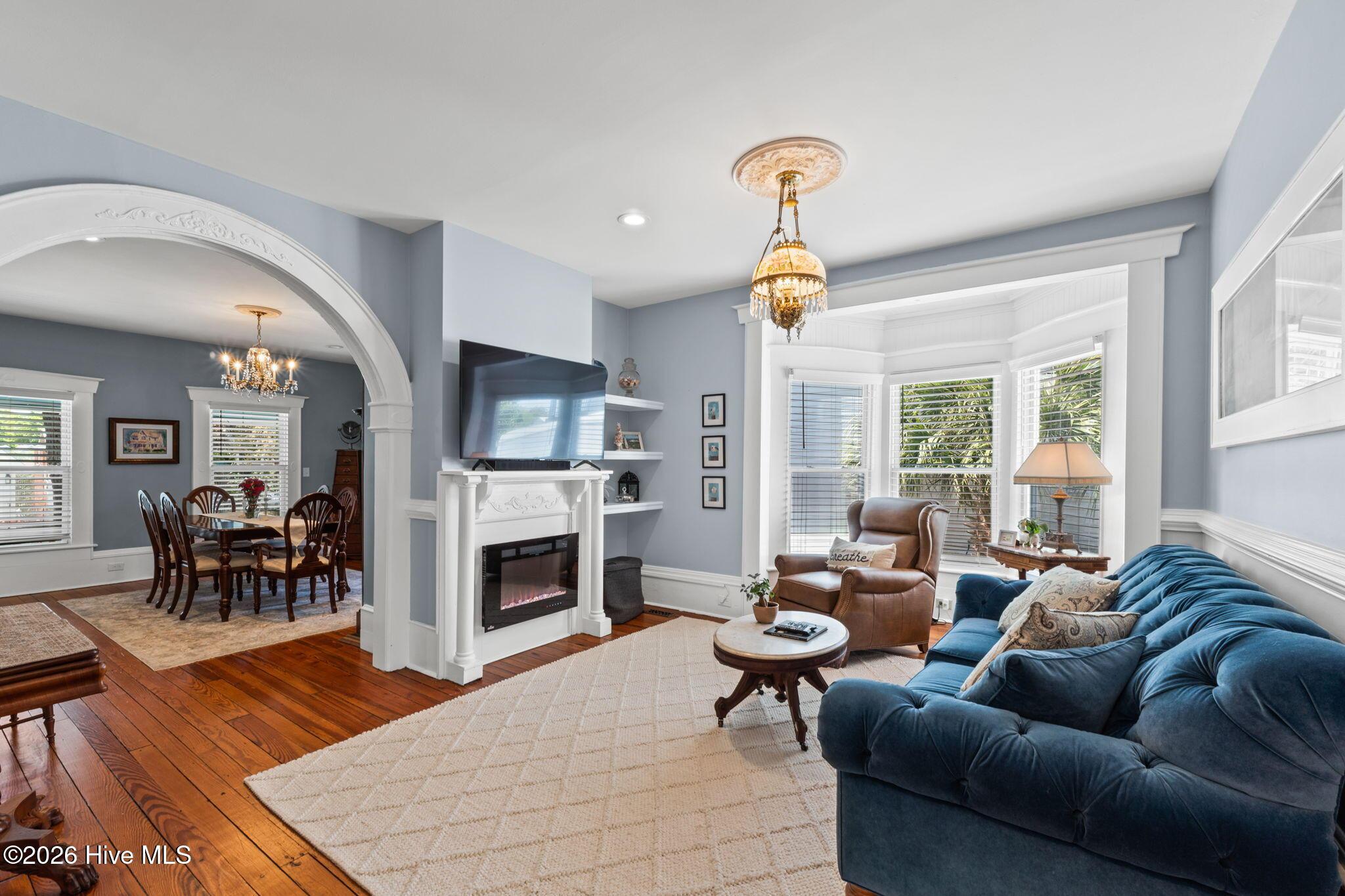 Image 2: shniderproductions.com-26