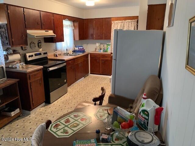 Image 1: KITCHEN.