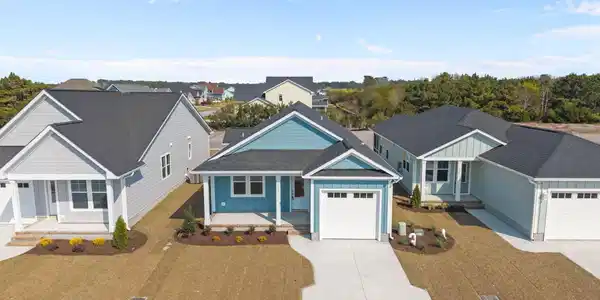 Image 3: 4-web-or-mls-DJI_20260323153719_0065_D