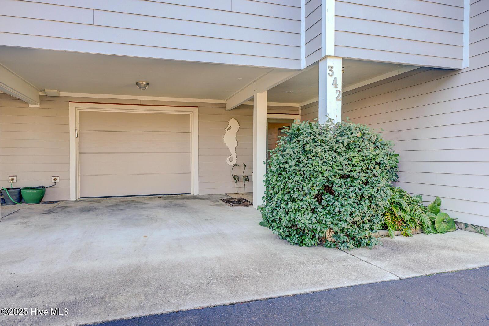 Image 4: 342 Causeway-08