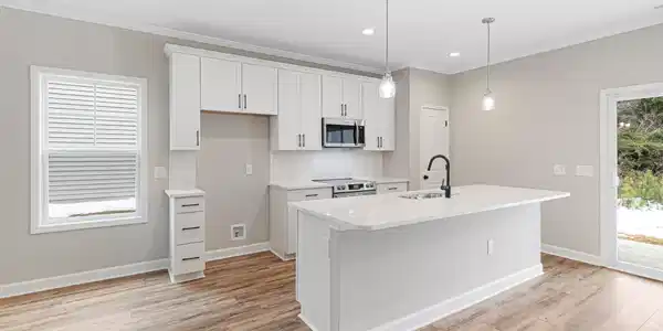 Image 2: 232-cline-way-unit-129-06