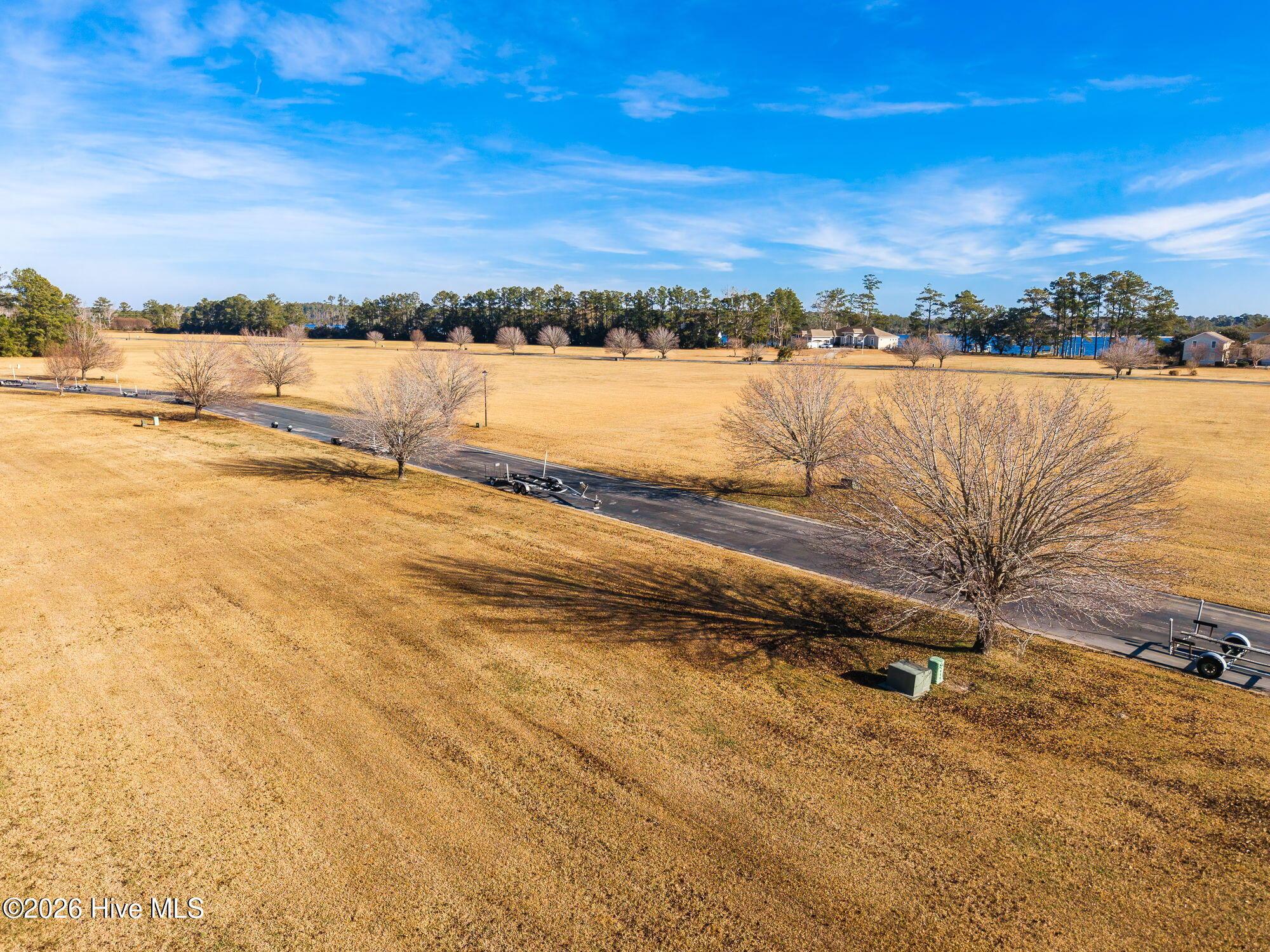 Image 2: 31-web-or-mls-chadwick-visuals-107-bare-