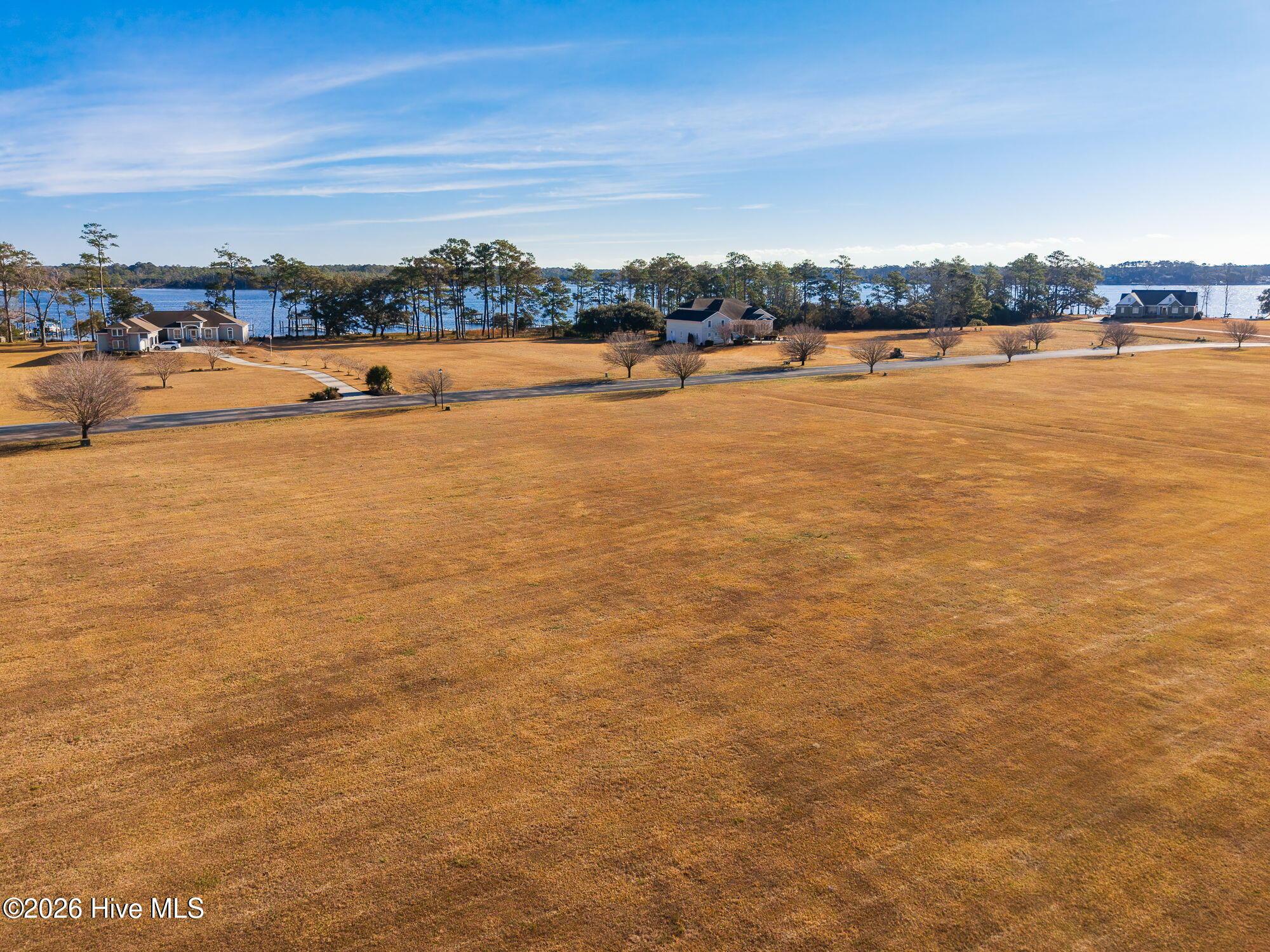 Image 4: 47-web-or-mls-chadwick-visuals-120-water