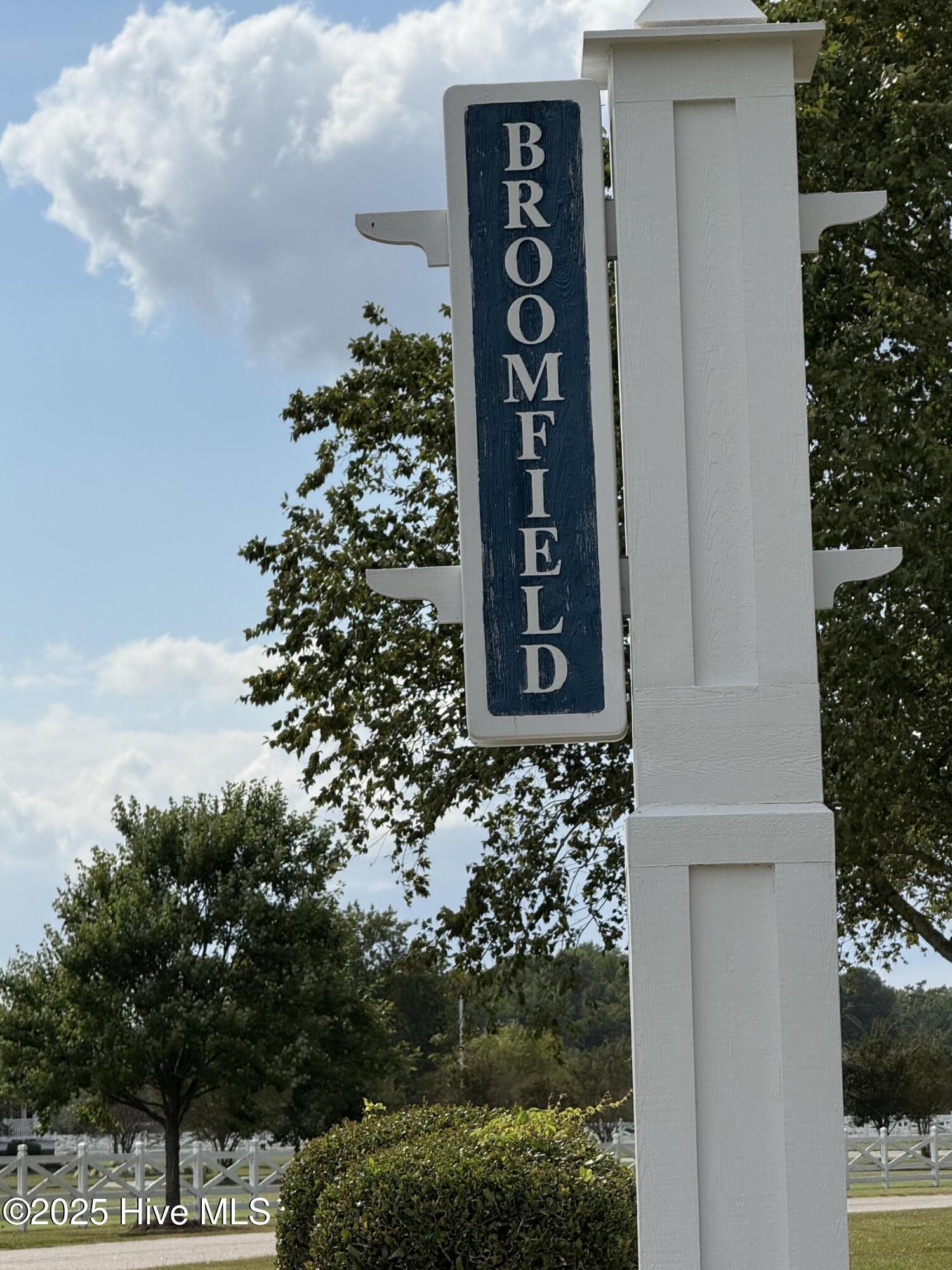 Image 3: Broomfield Section