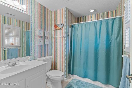 758 Ocean Boulevard W