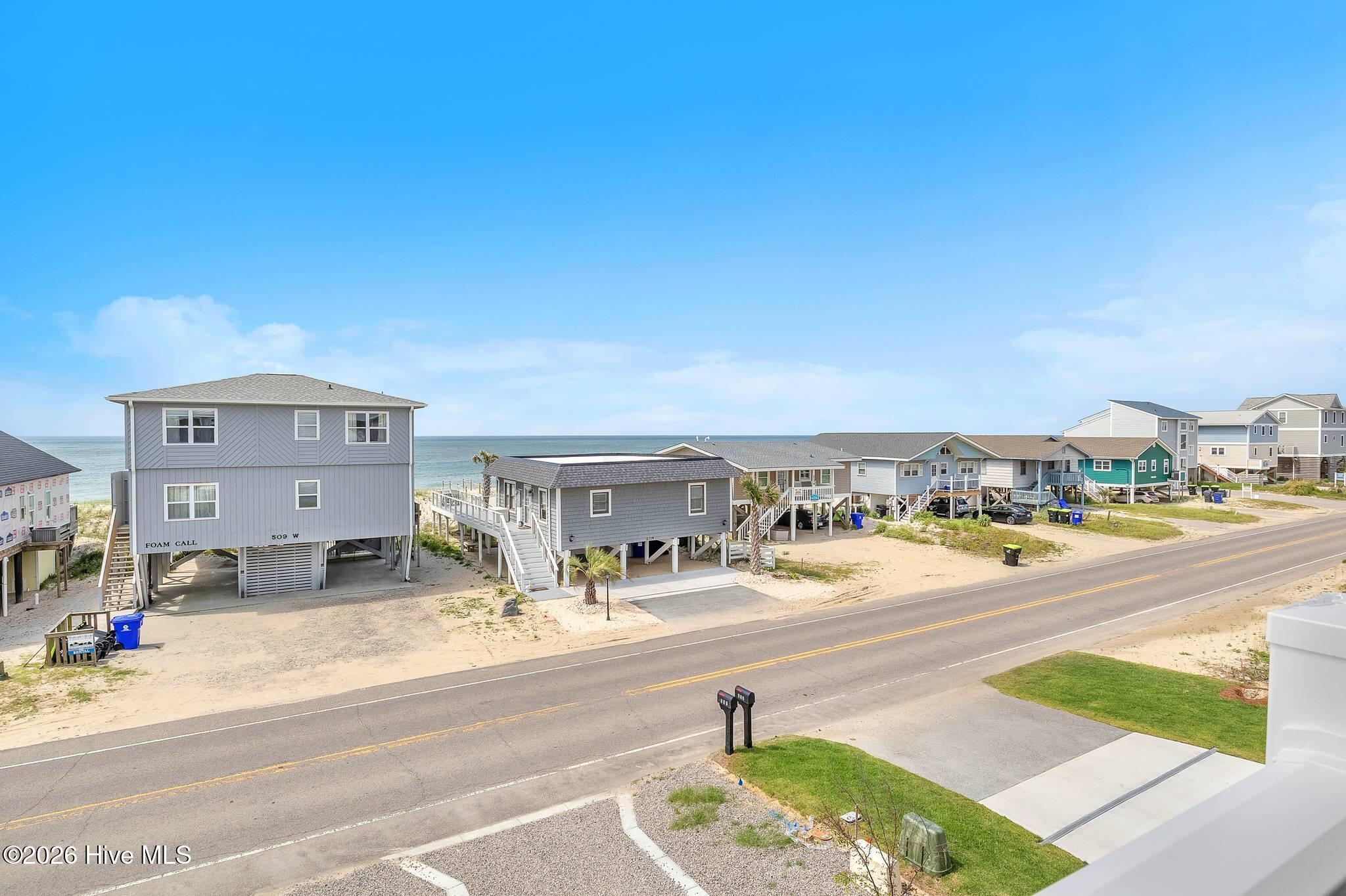 Image 3: 510 W Beach 43