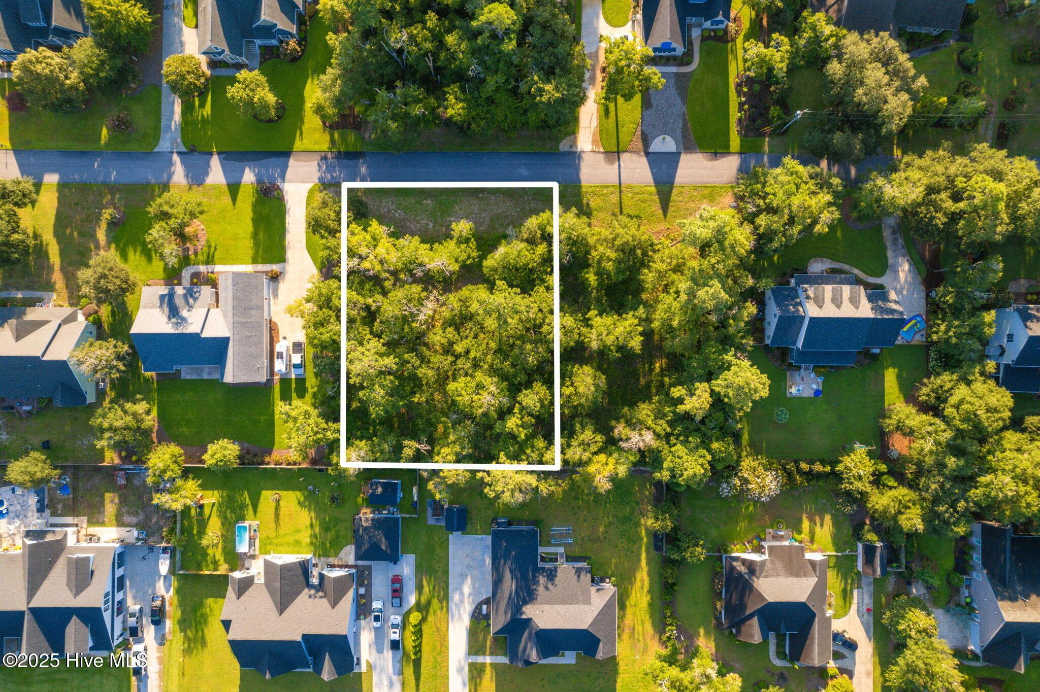 Image 2: Vacant lot in Spooner's Creek