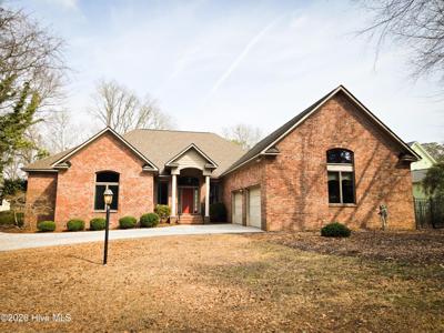 218 Wild Oak Drive