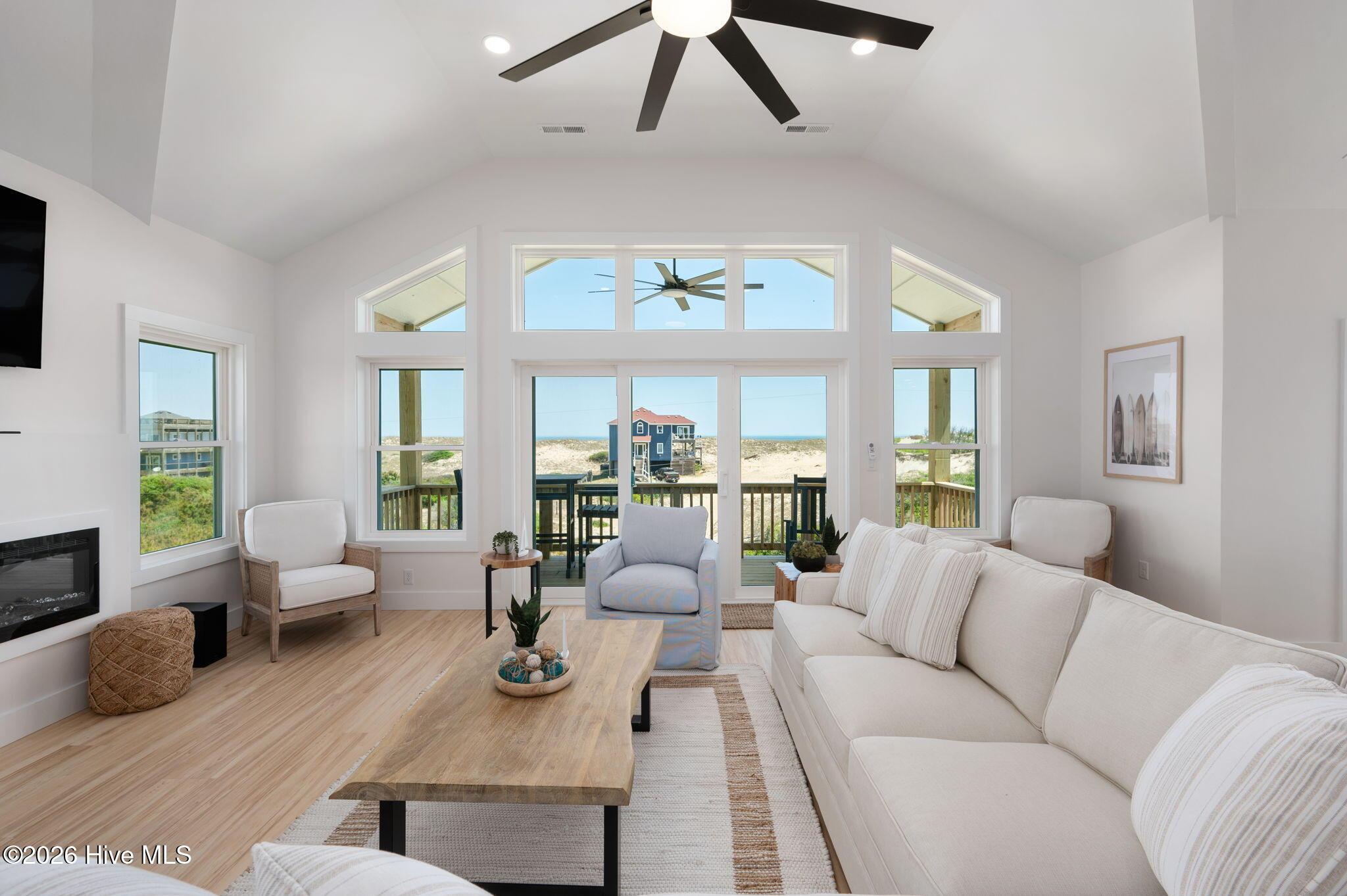 Image 4: 38-web-or-mls-2230-Sandfiddler-Rd-TL-Liv