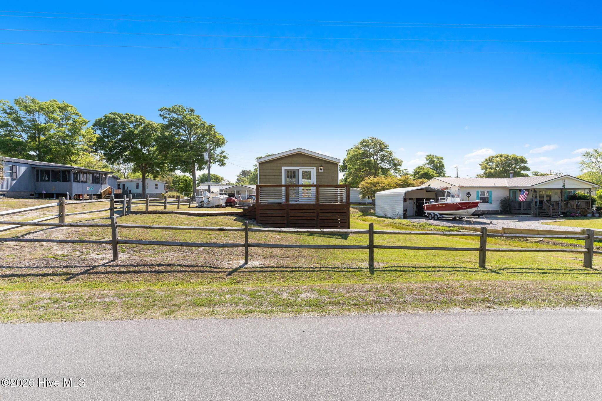 Image 4: 3-web-or-mls-CAMMediaLLC.com (2 of 21)