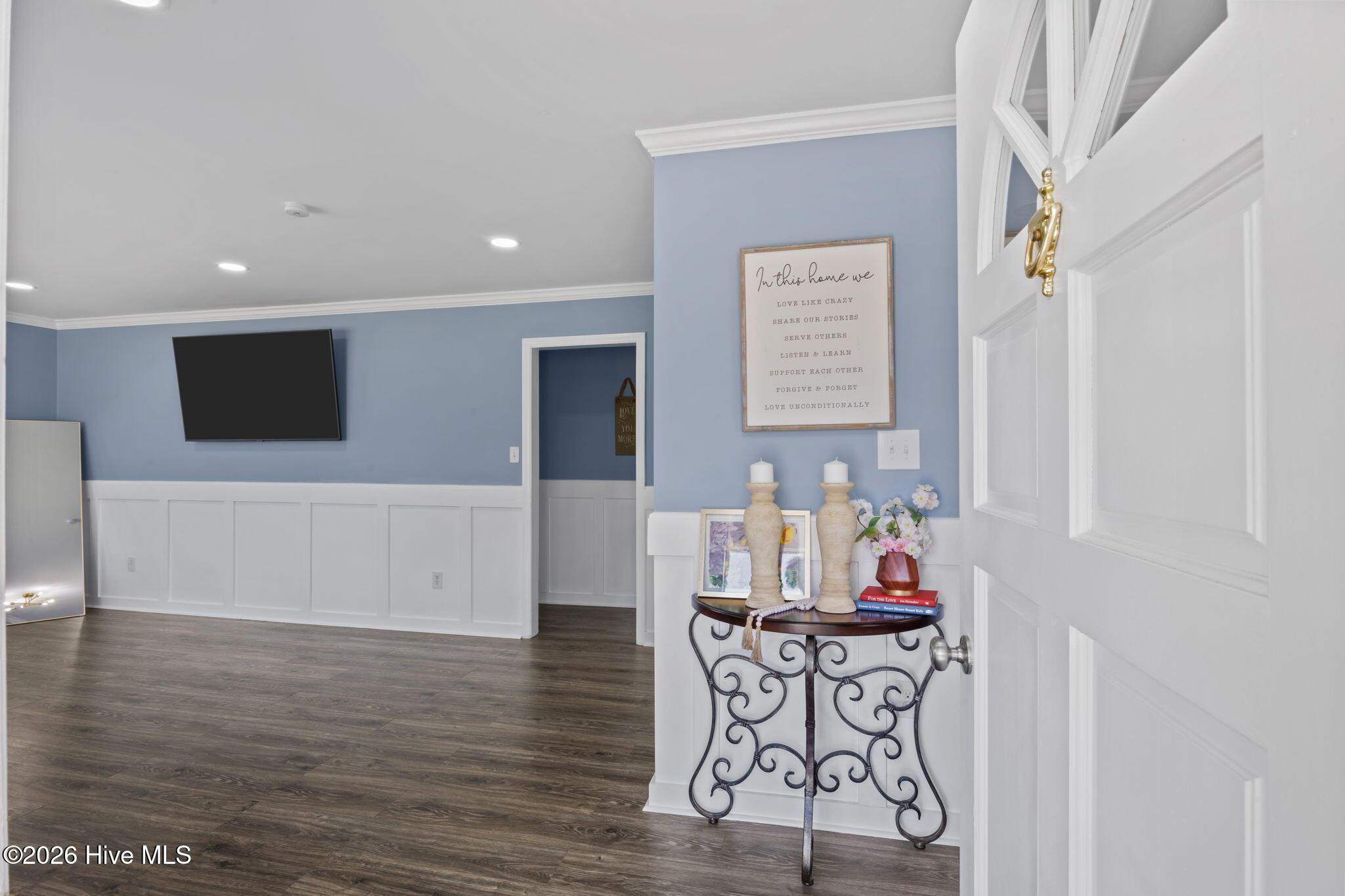 Image 3: Entry into Home