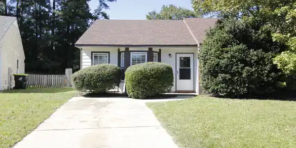 2133 Rolling Ridge Drive