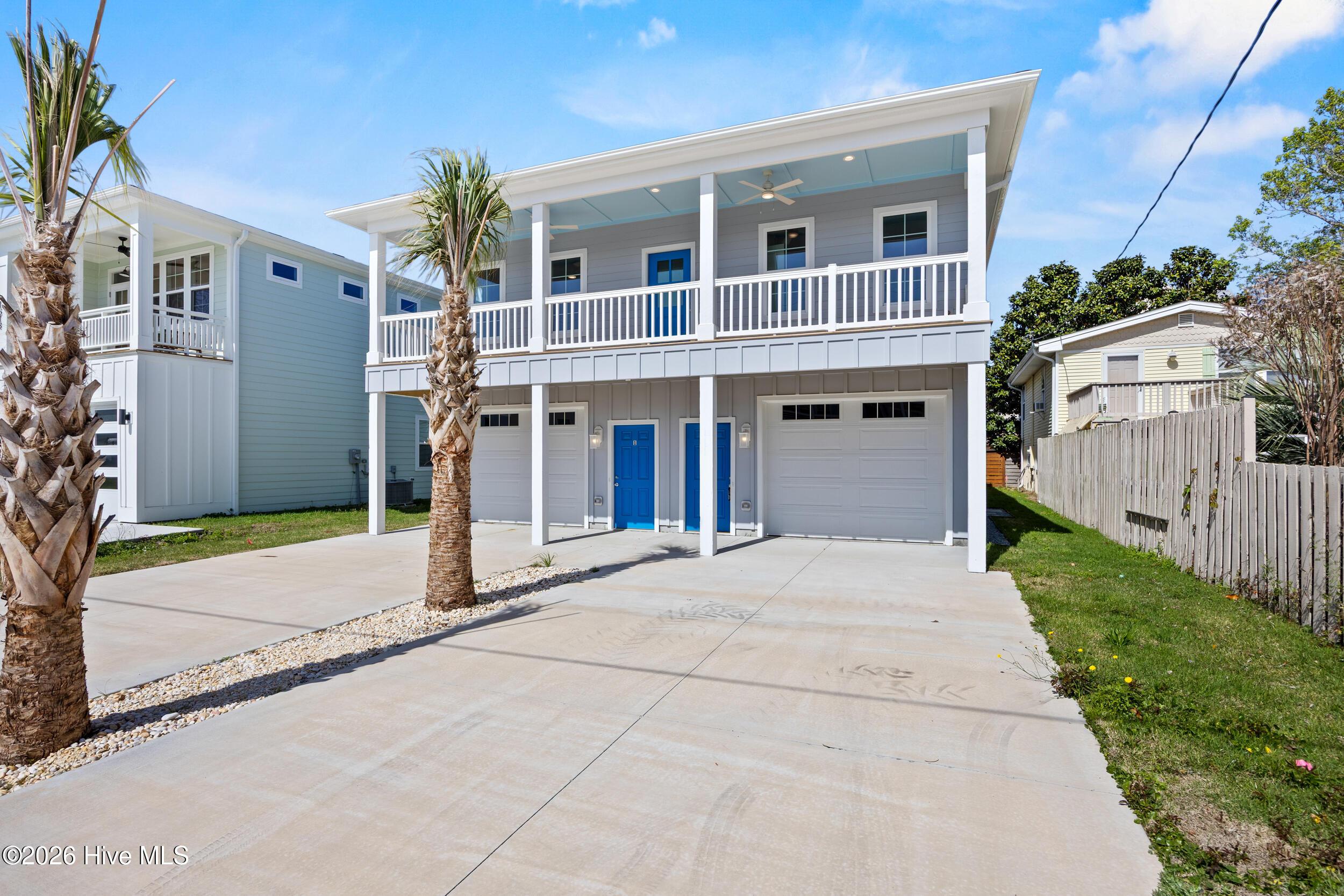 Image 2: 4_front exterior