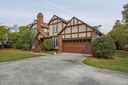 105 Laurel Court