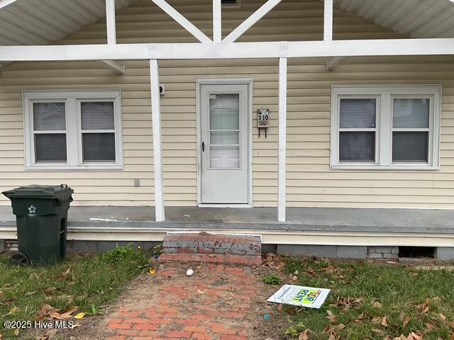 Image 3: 310 Jones st. Frontporch_IMG_4458