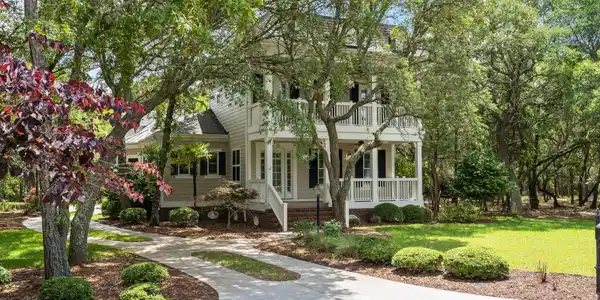 Image 3: 611 S Seascape Blvd