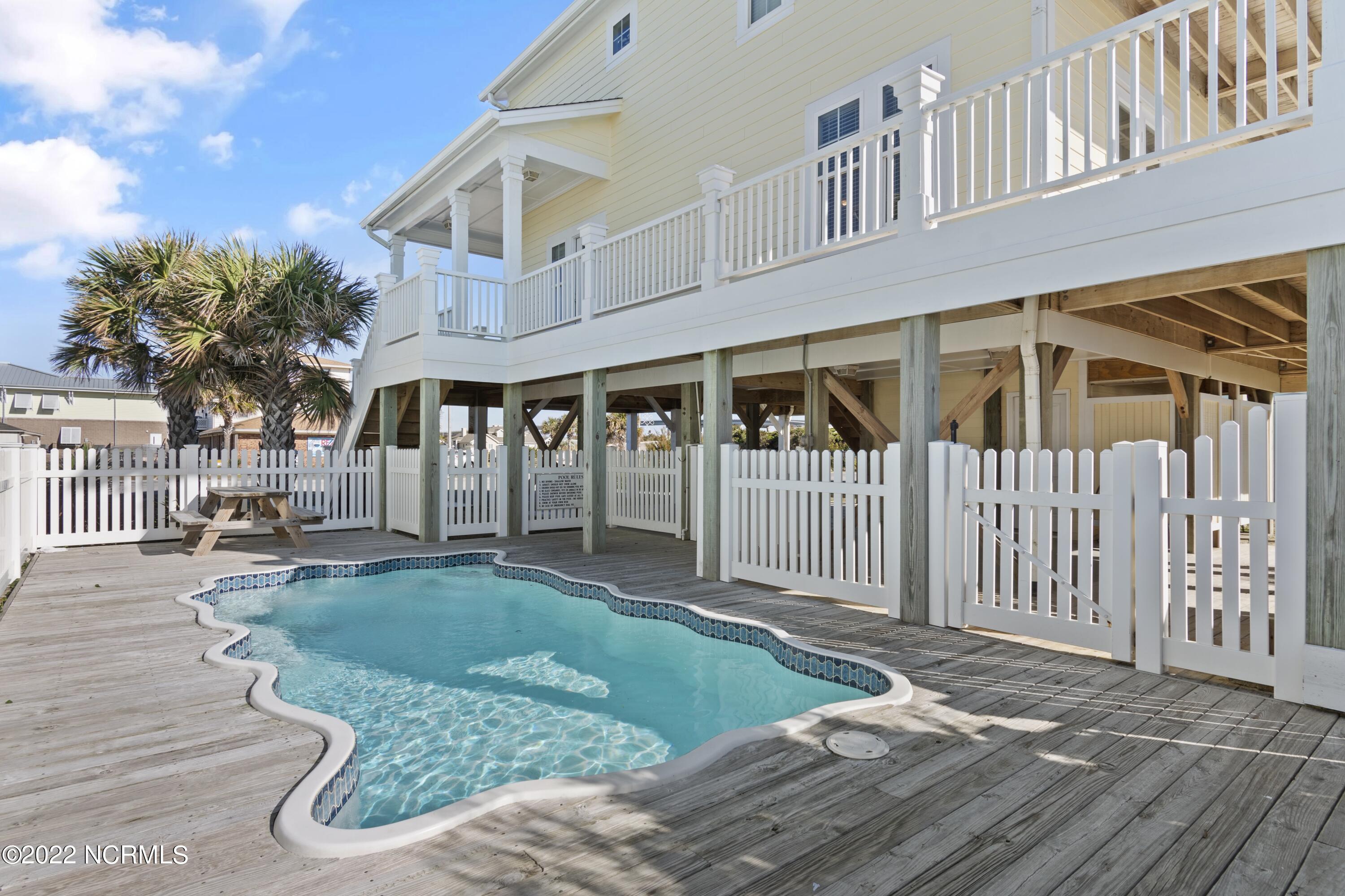 Image 4: 127OceanBlvdW - 6