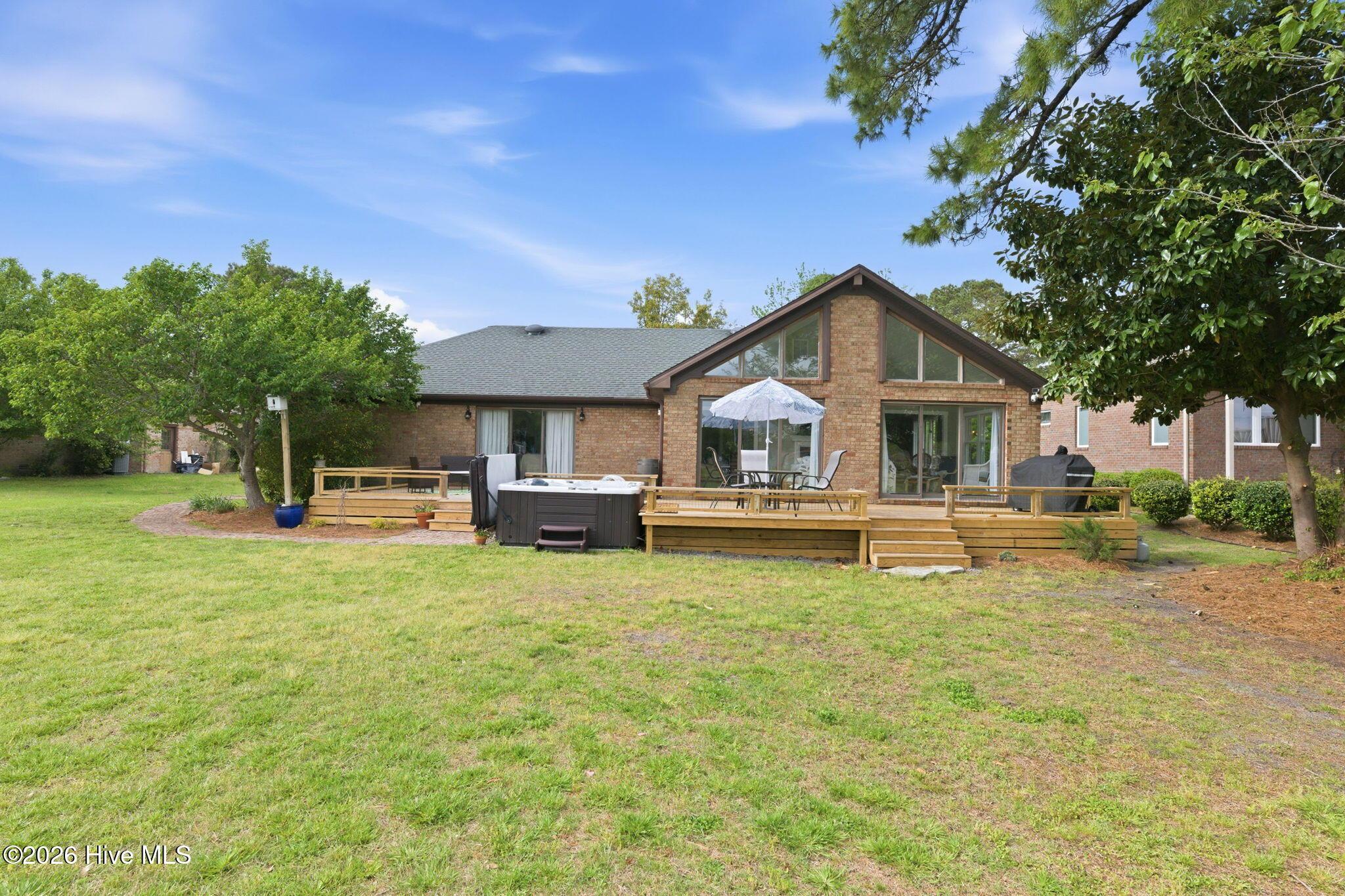 Image 4: Back of Home