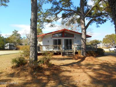 2108 E Oak Island Drive