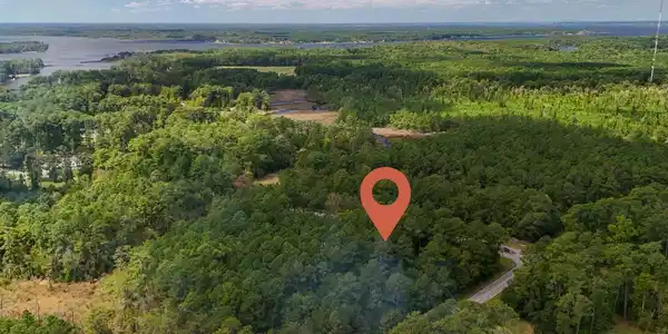 101 Cummins Creek Road
