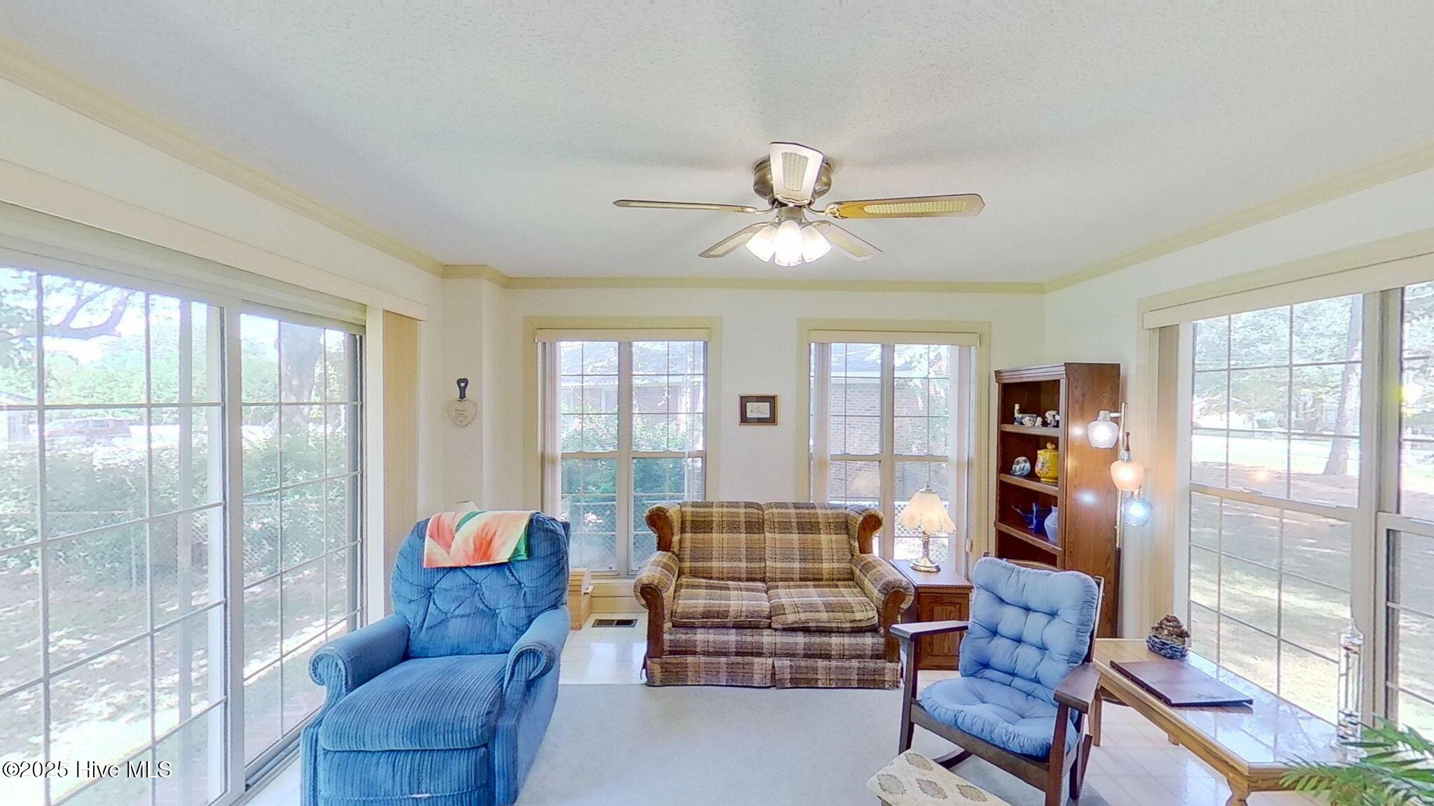 Image 3: 25-web-or-mls-705-River-Rd-Trent-Woods-N