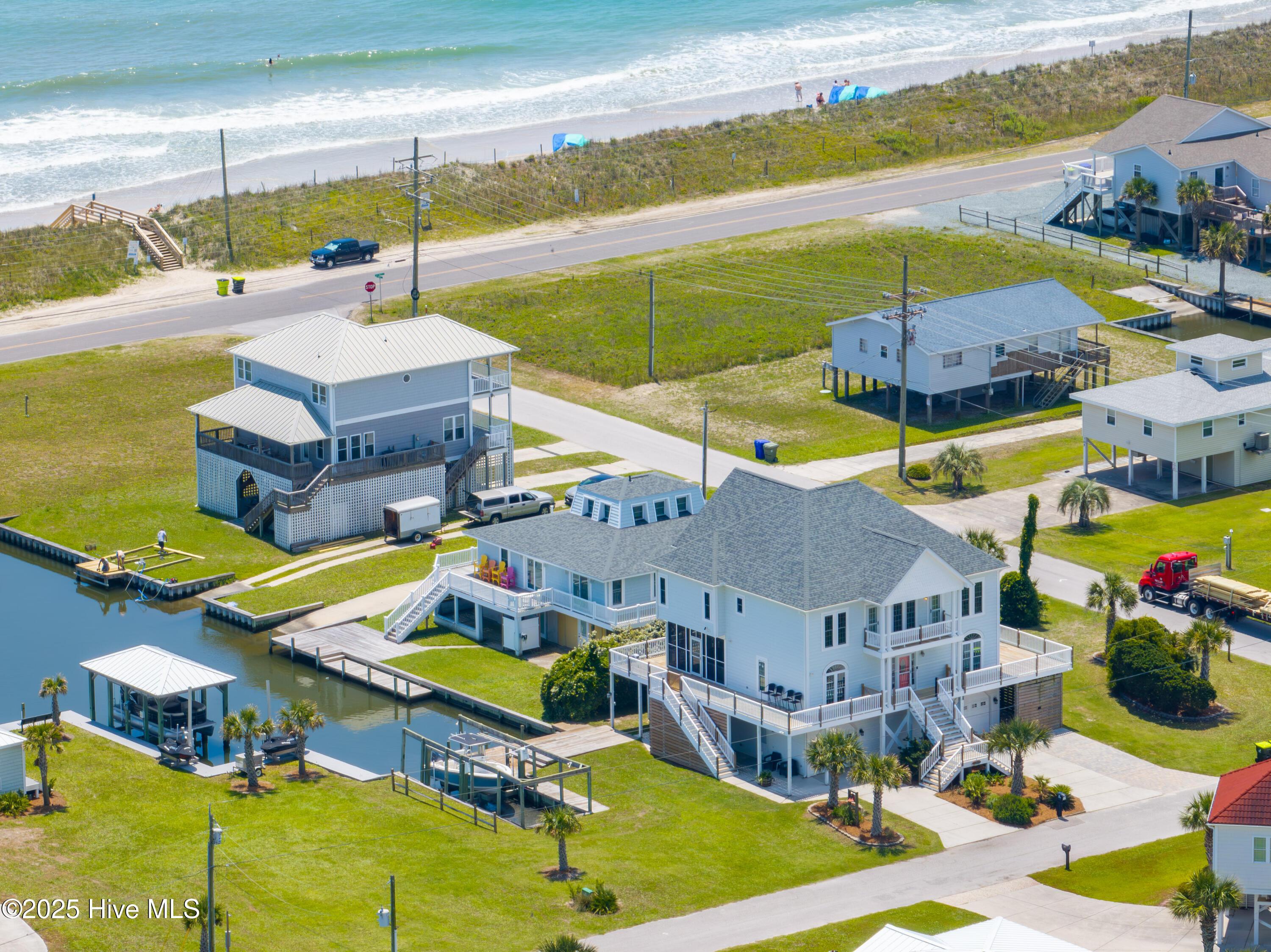 Image 3: 306 Marina - Aerials - Edited_17