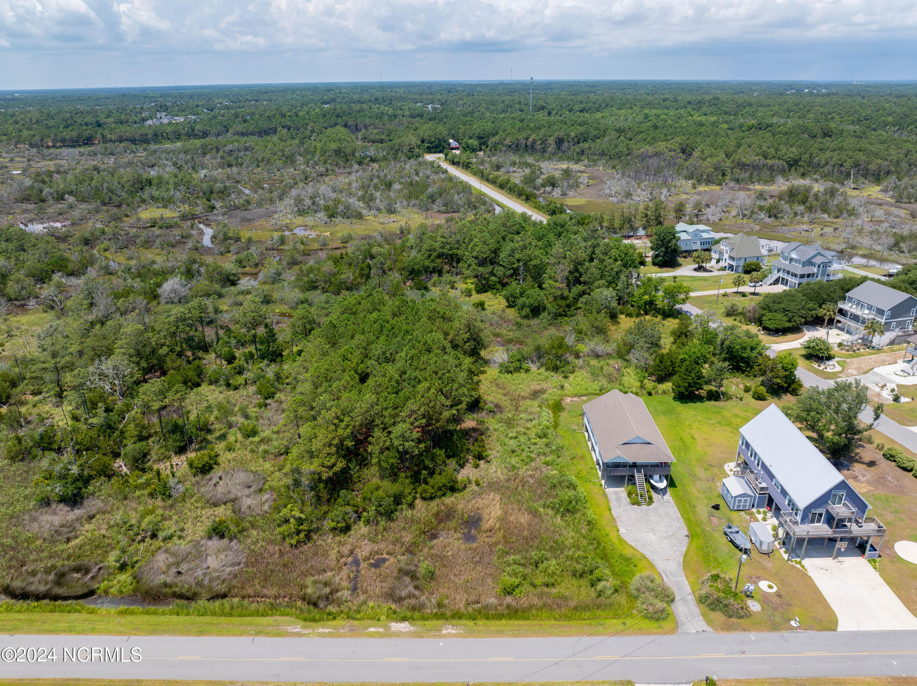 Image 4: 208 and 210 Waterway Drive - Aerials - E