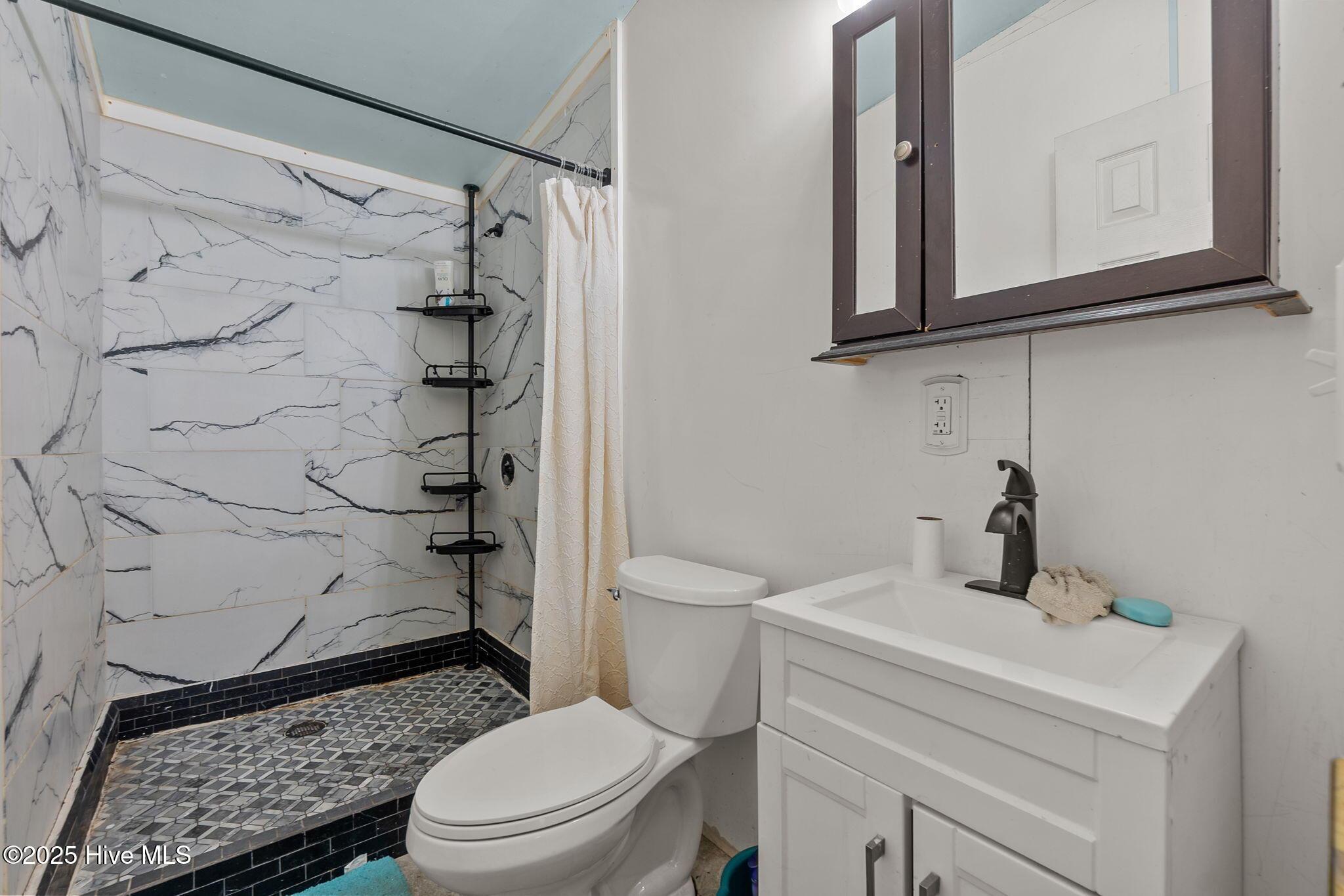 Image 4: 29-web-or-mls-WCR01049