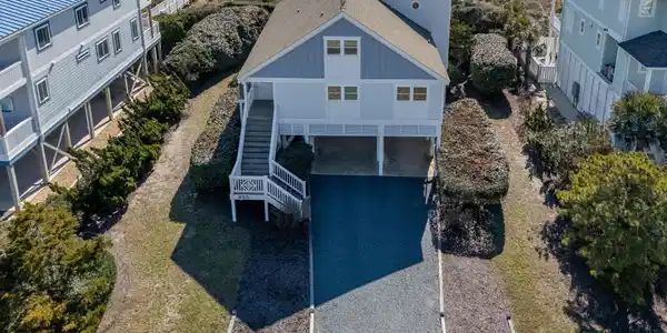 855 Ocean Boulevard W