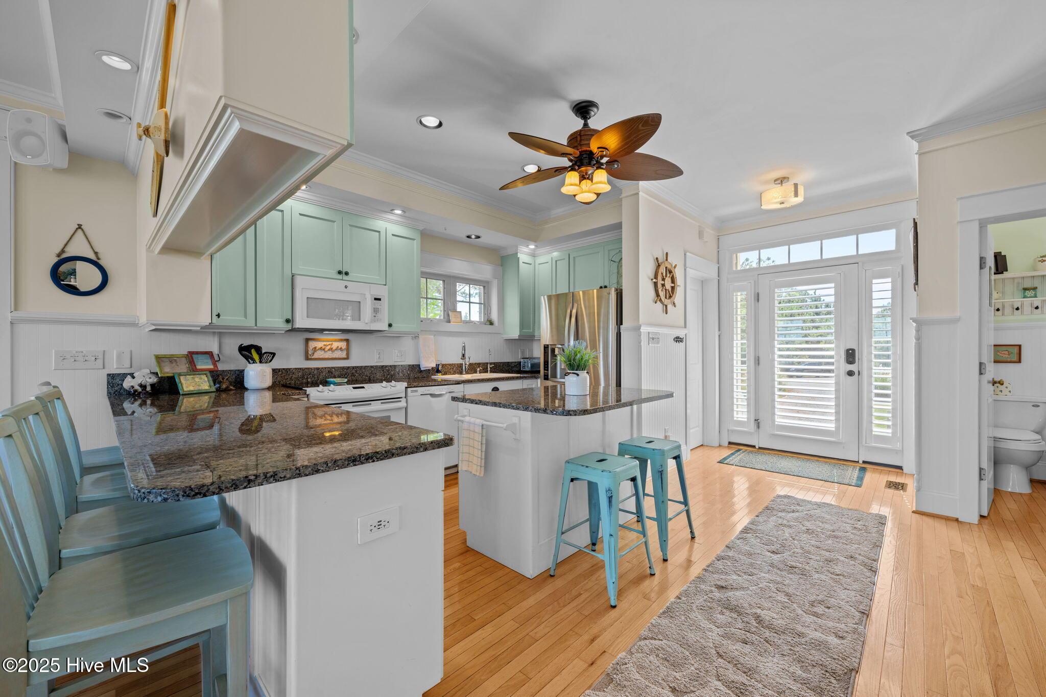 Image 4: 19-web-or-mls-DSC_4071