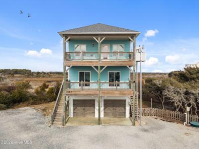 3663 Island Drive