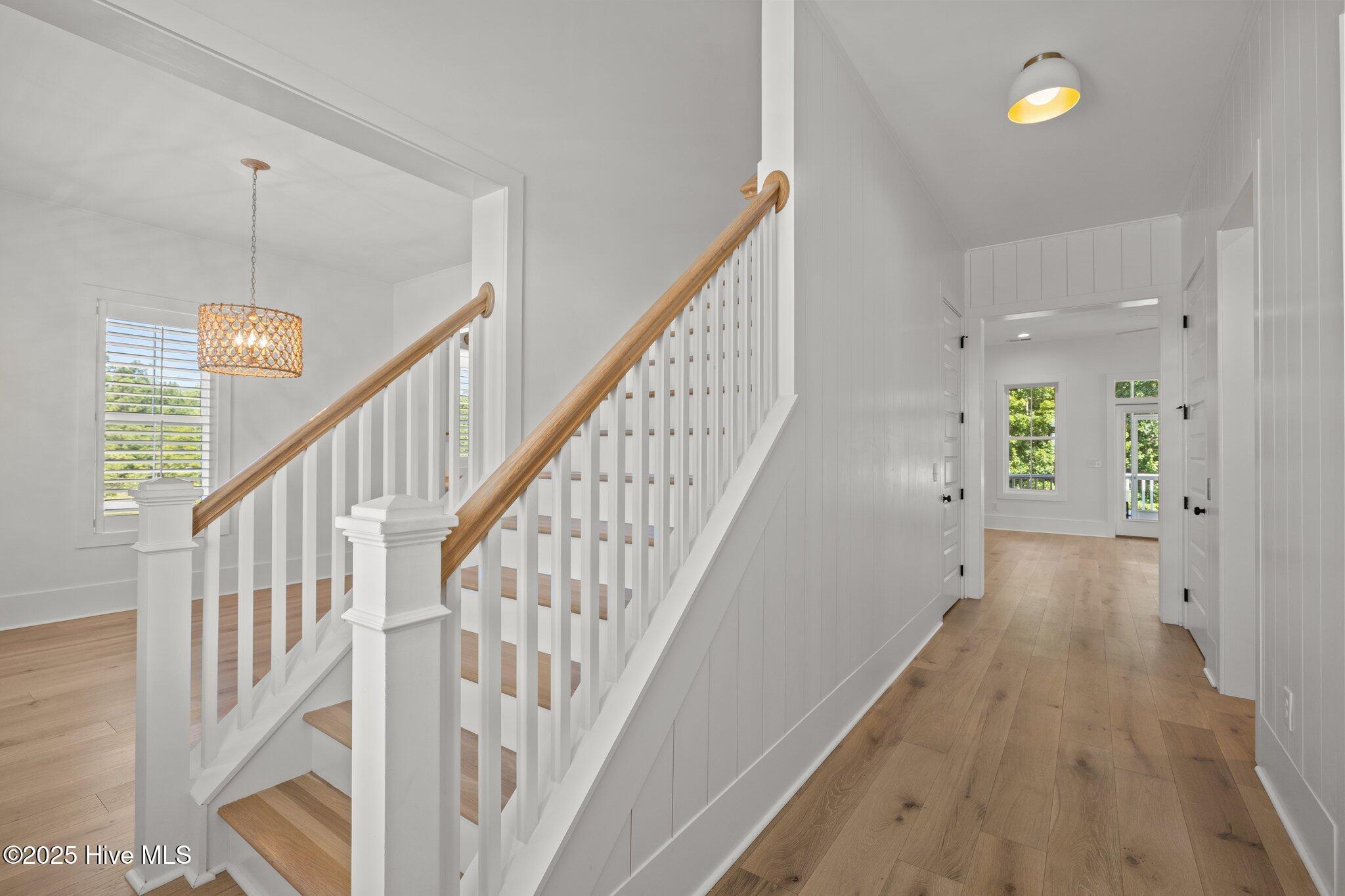 Image 4: 16-web-or-mls-1S3A4301