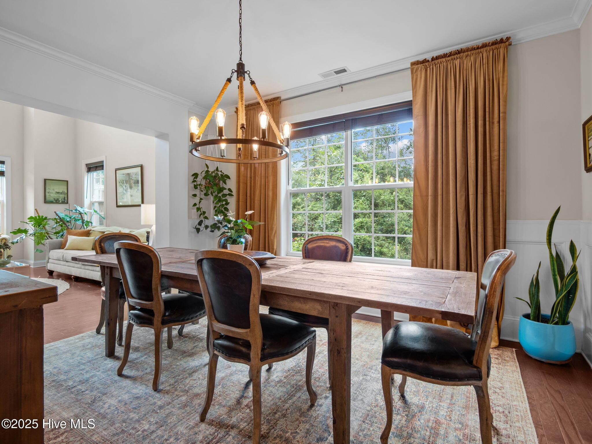 Image 3: 54-web-or-mls-P8141156