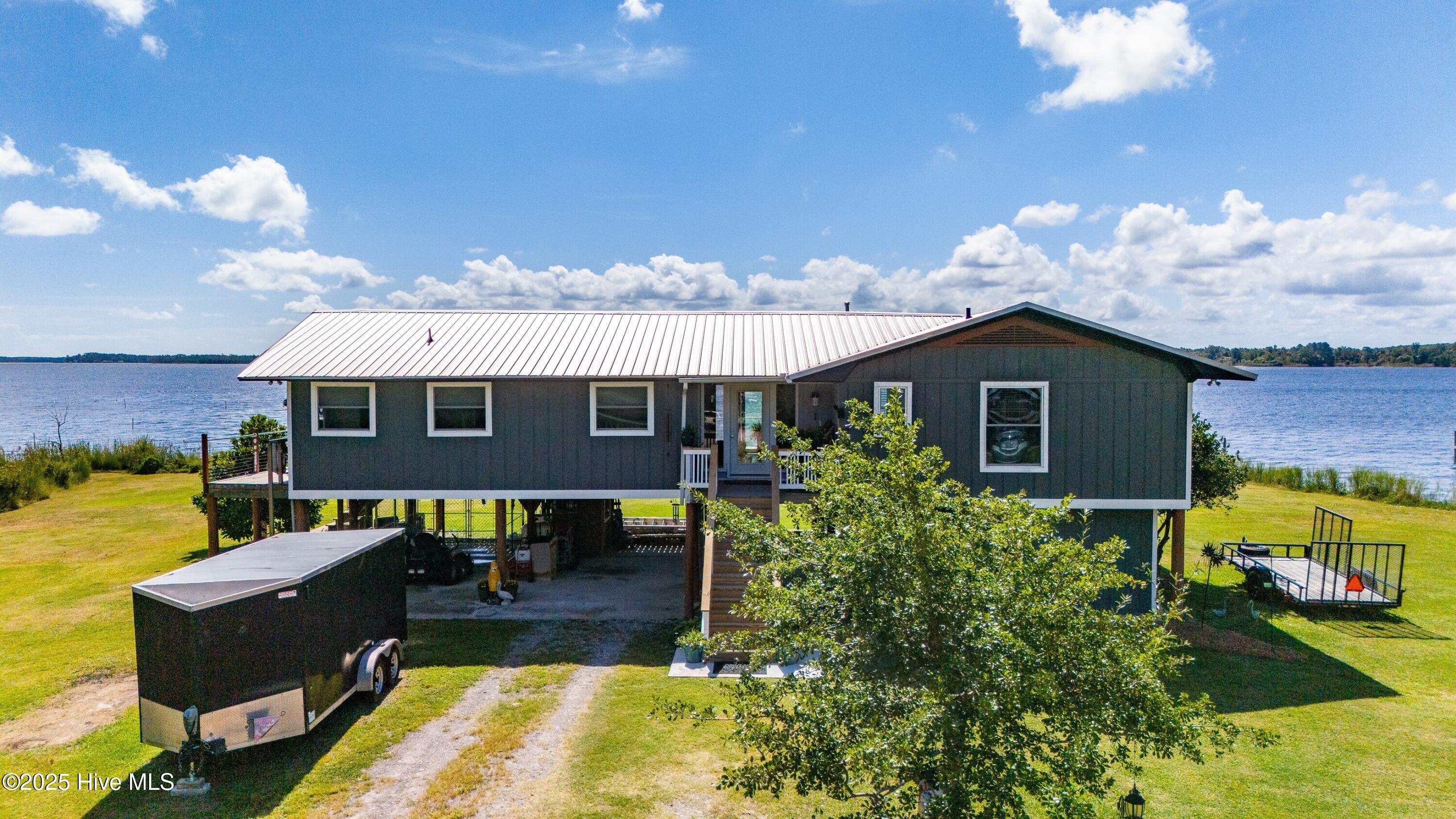 Image 3: 003_Exterior