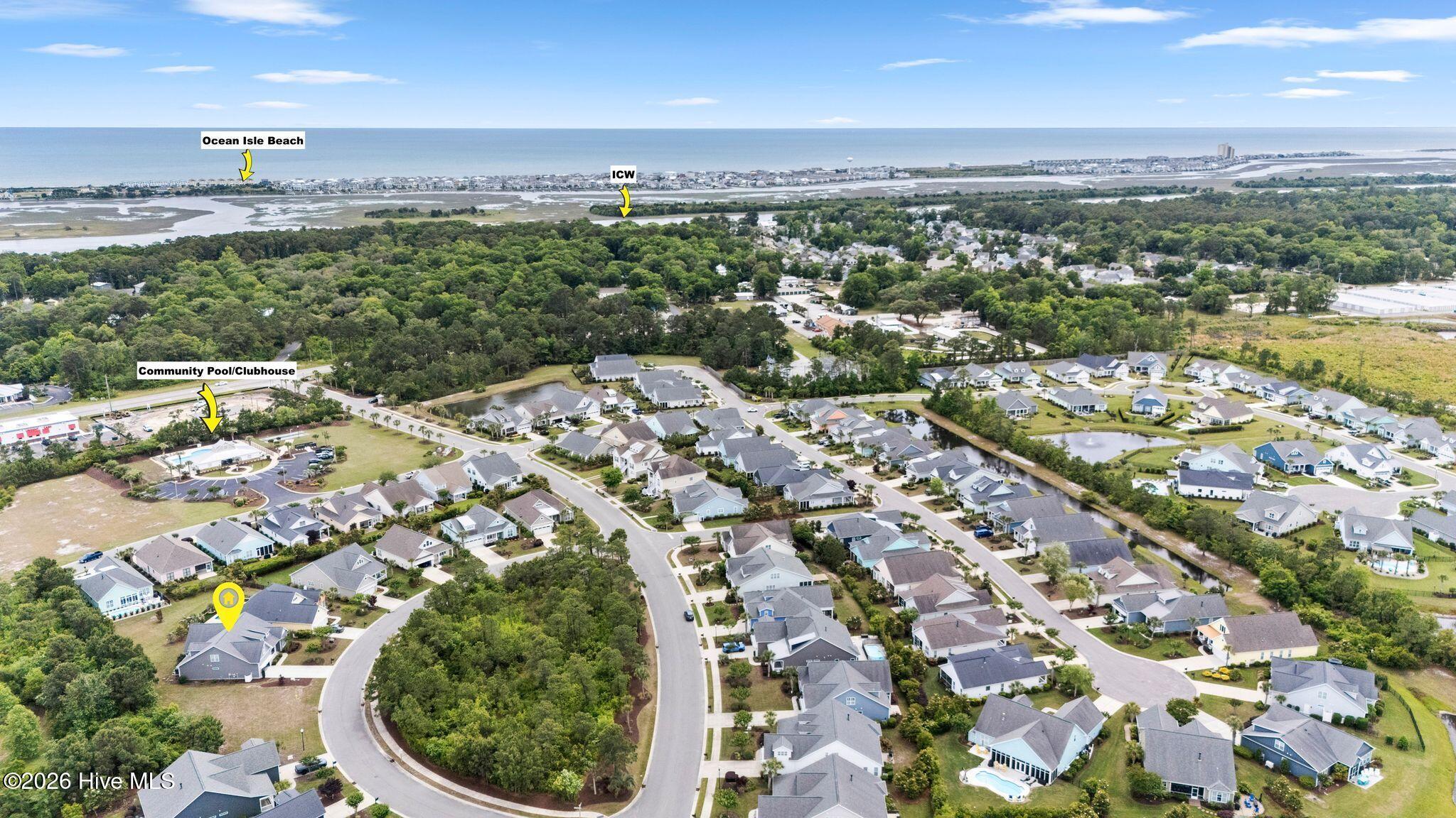 Image 2: Just 1 mile from the ocean!