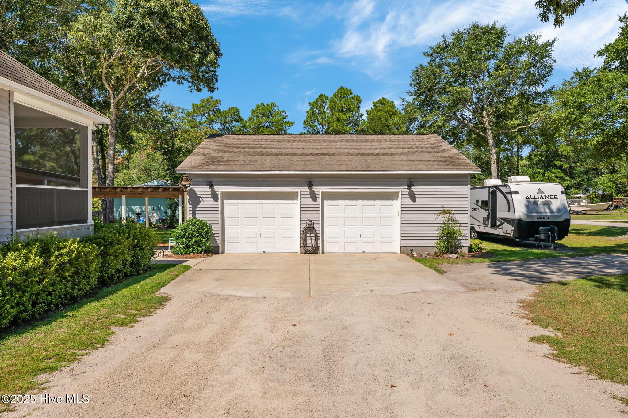 Image 3: 49-web-or-mls-DSC_3759