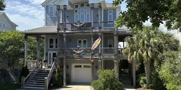 Image 3: 4204 Emerald Drive