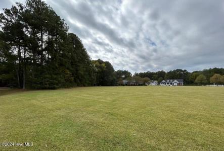 13 Riverwood Circle