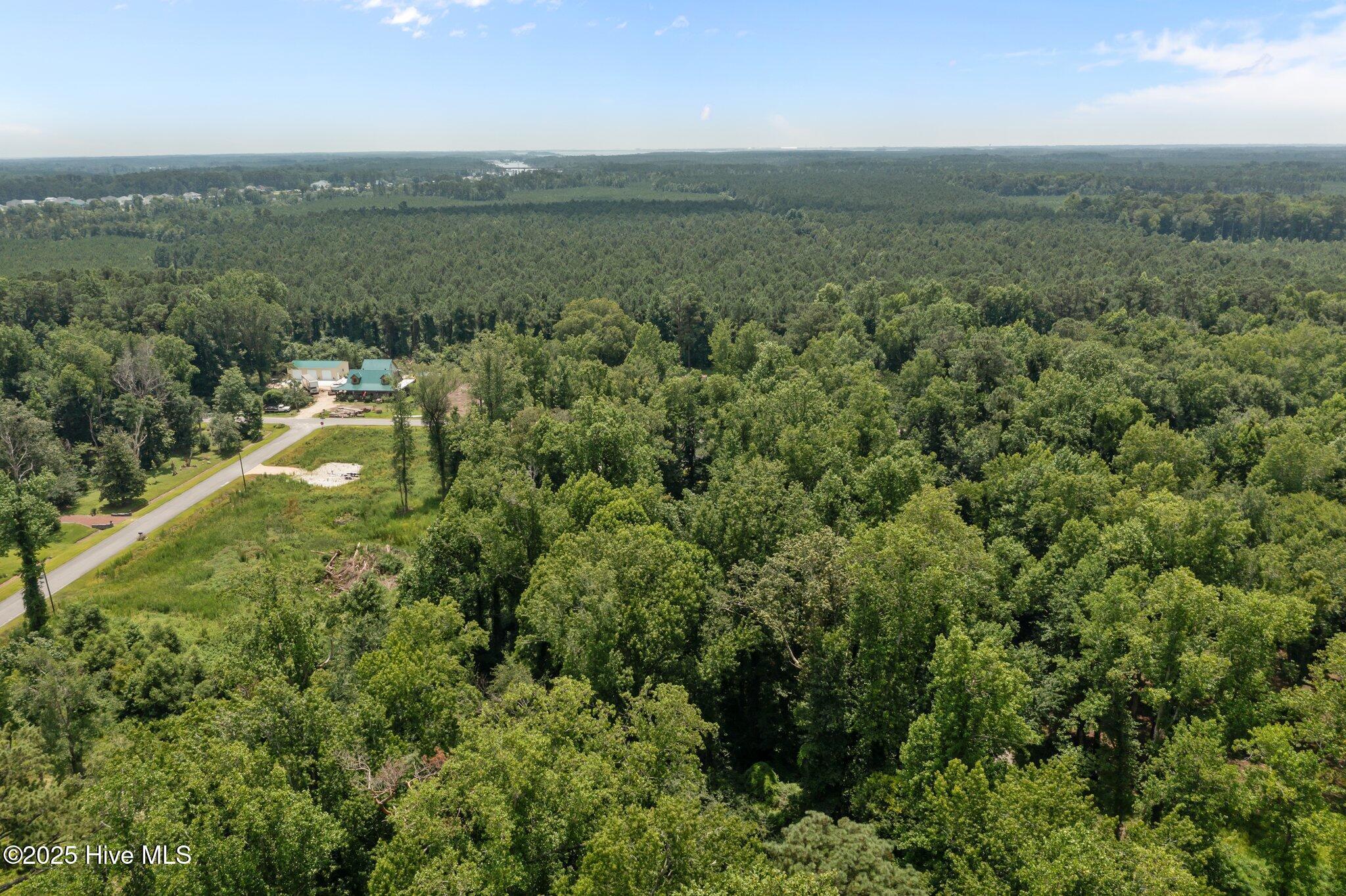 Image 1: 1-web-or-mls-DJI_0250