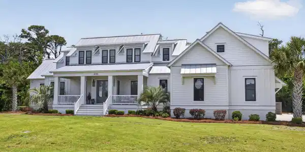 Image 4: 410SunriseCourt-4