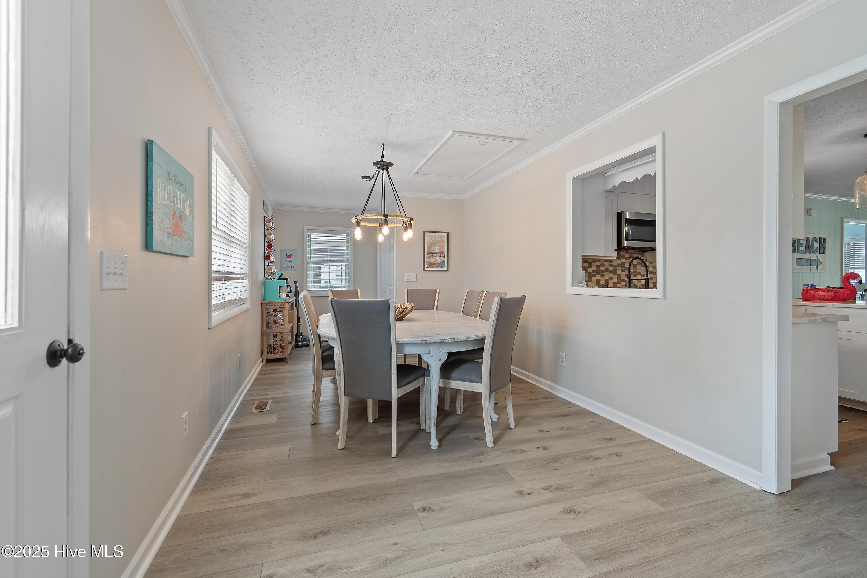 Image 2: 41233rdSt - 30_edited