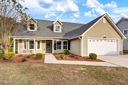 10 Bay Drive