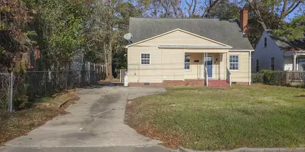 402 Warlick Street