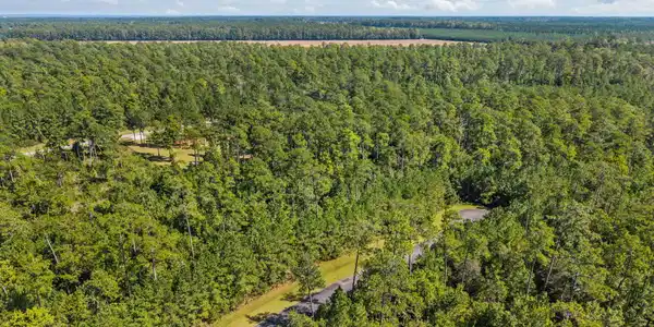 Image 2: 1-web-or-mls-DJI_20251002134848_0274_D